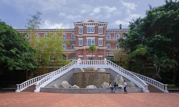 詳述內(nèi)地高中生留學(xué)香港有什么注意事項？