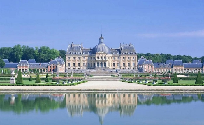 詳述如何注冊(cè)一家法國(guó)公司？有什么優(yōu)勢(shì)？